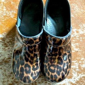 Cheetah print gently used dansko clogs size 41